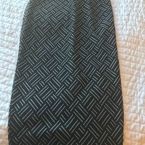 NBW ZARA black & white patterned pencil skirt XS/S